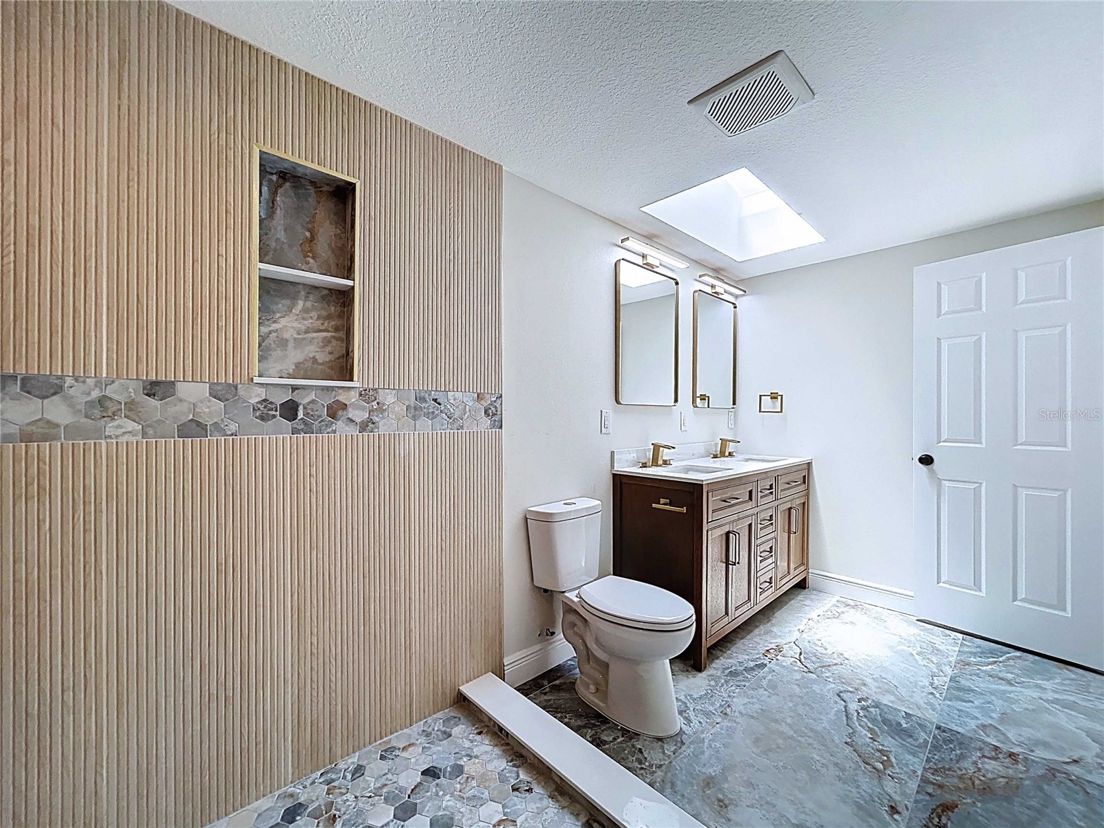 5040 Glenn Drive New Port Richey FL 34652 TB8497396 image50