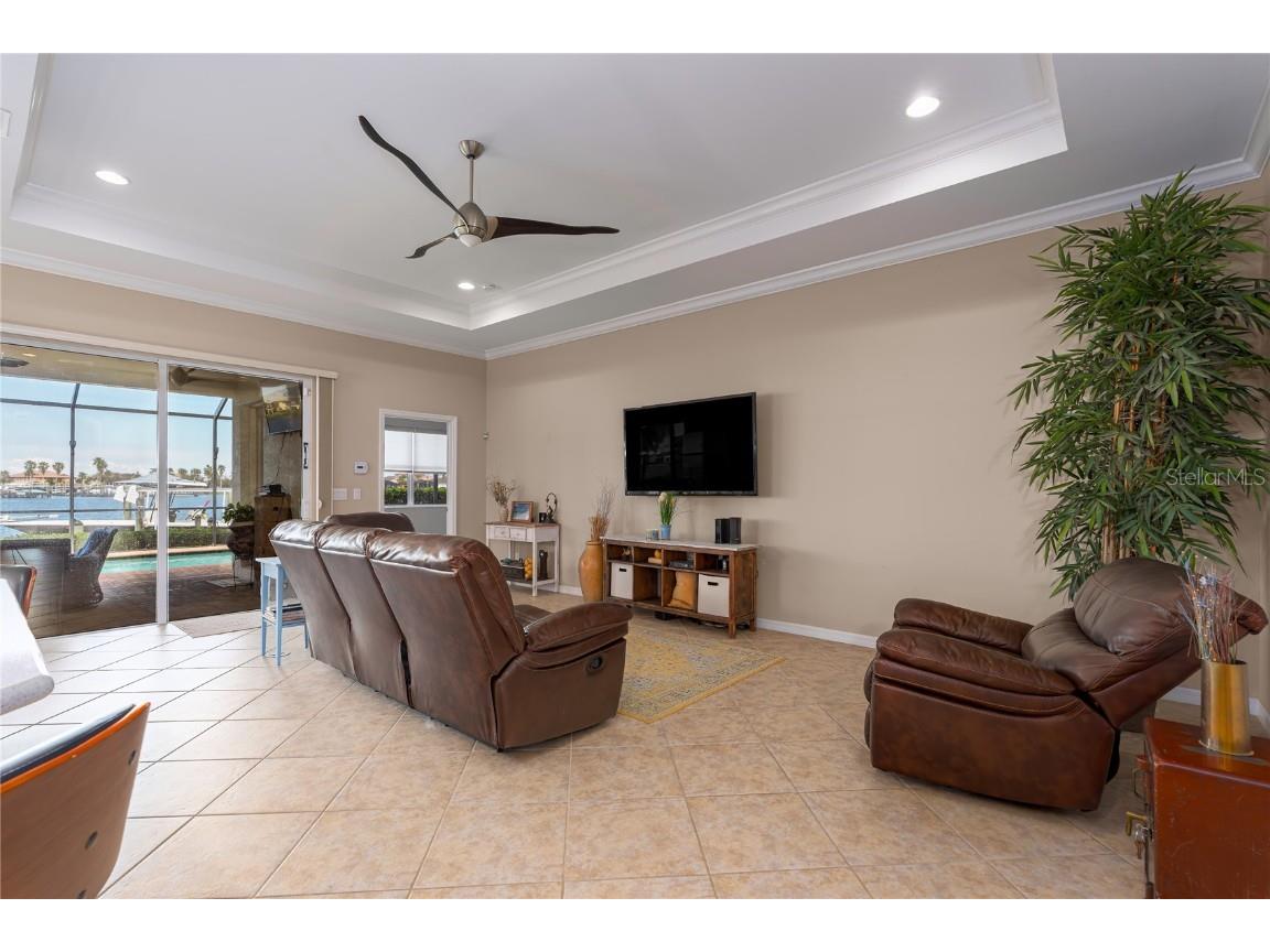 5040 Lake Overlook Avenue Bradenton FL 34208 A4640456 image2