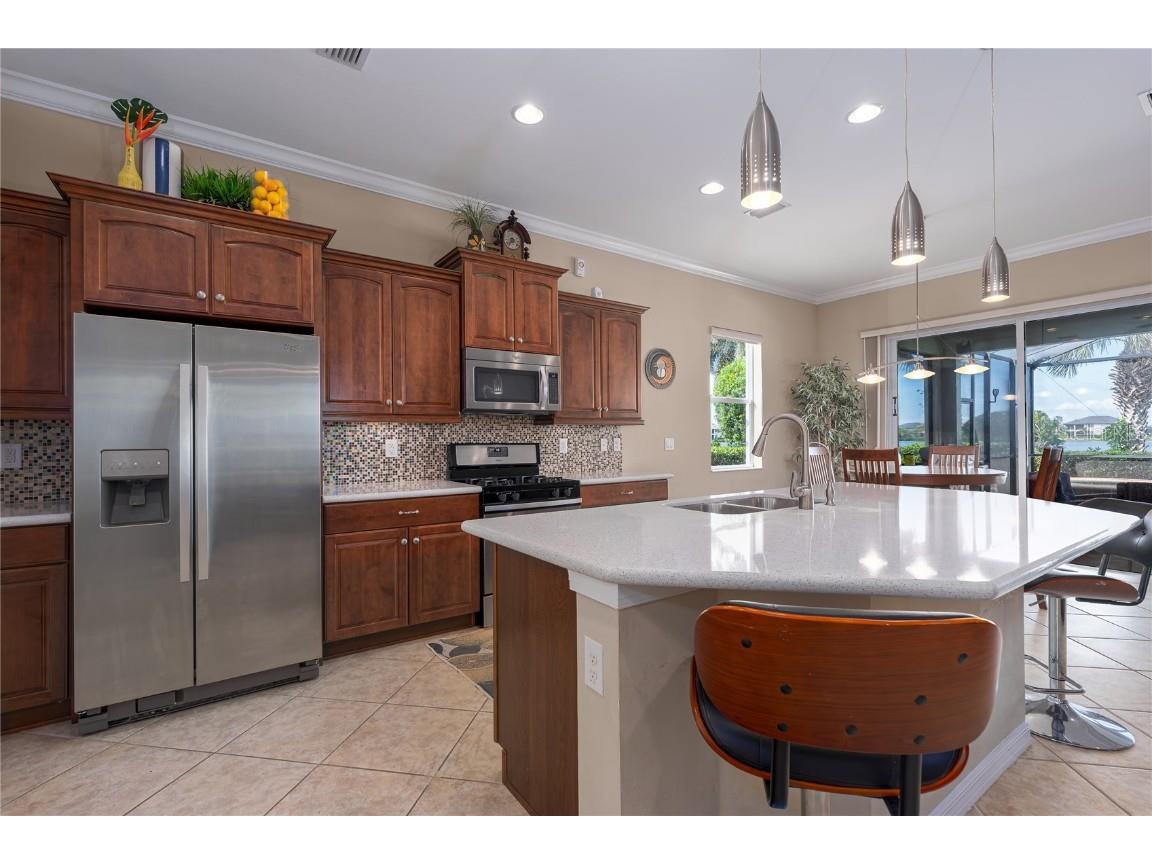 5040 Lake Overlook Avenue Bradenton FL 34208 A4640456 image3