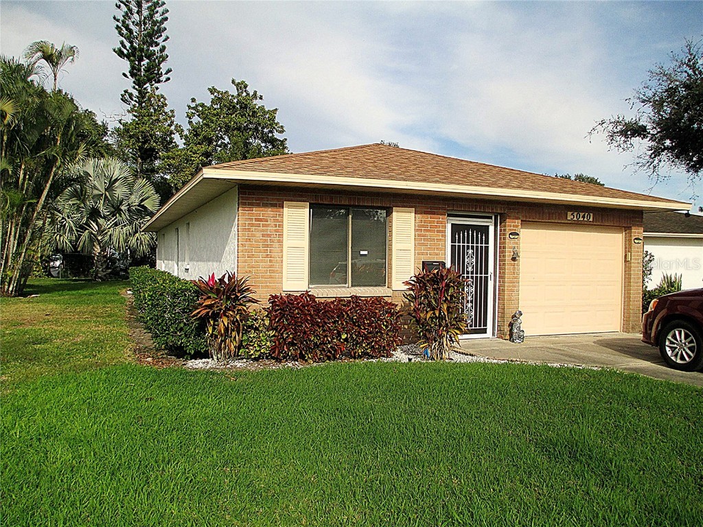5040 Live Oak Circle #93 Bradenton FL 34207 A4674944 image1