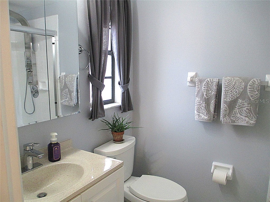 5040 Live Oak Circle #93 Bradenton FL 34207 A4674944 image8