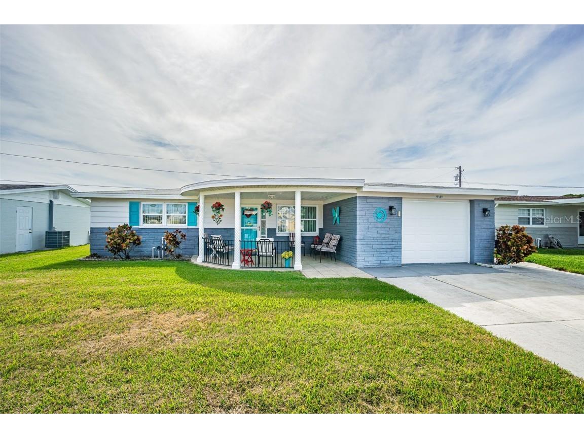5040 Victoria Lane Holiday FL 34690 TB8344467 image1