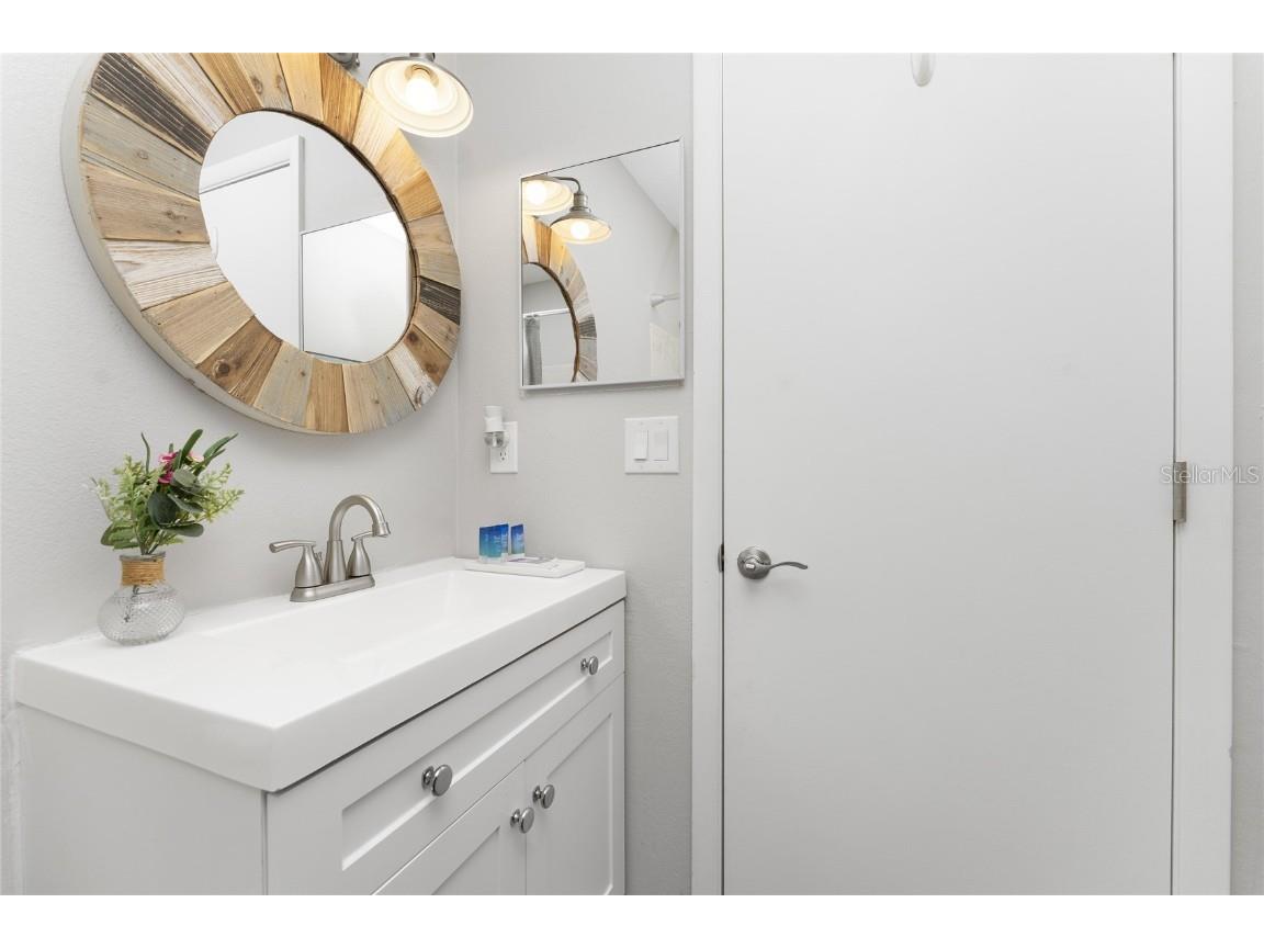 5041 N Beach Rd. #4-A Englewood FL 34223 D6139628 image14