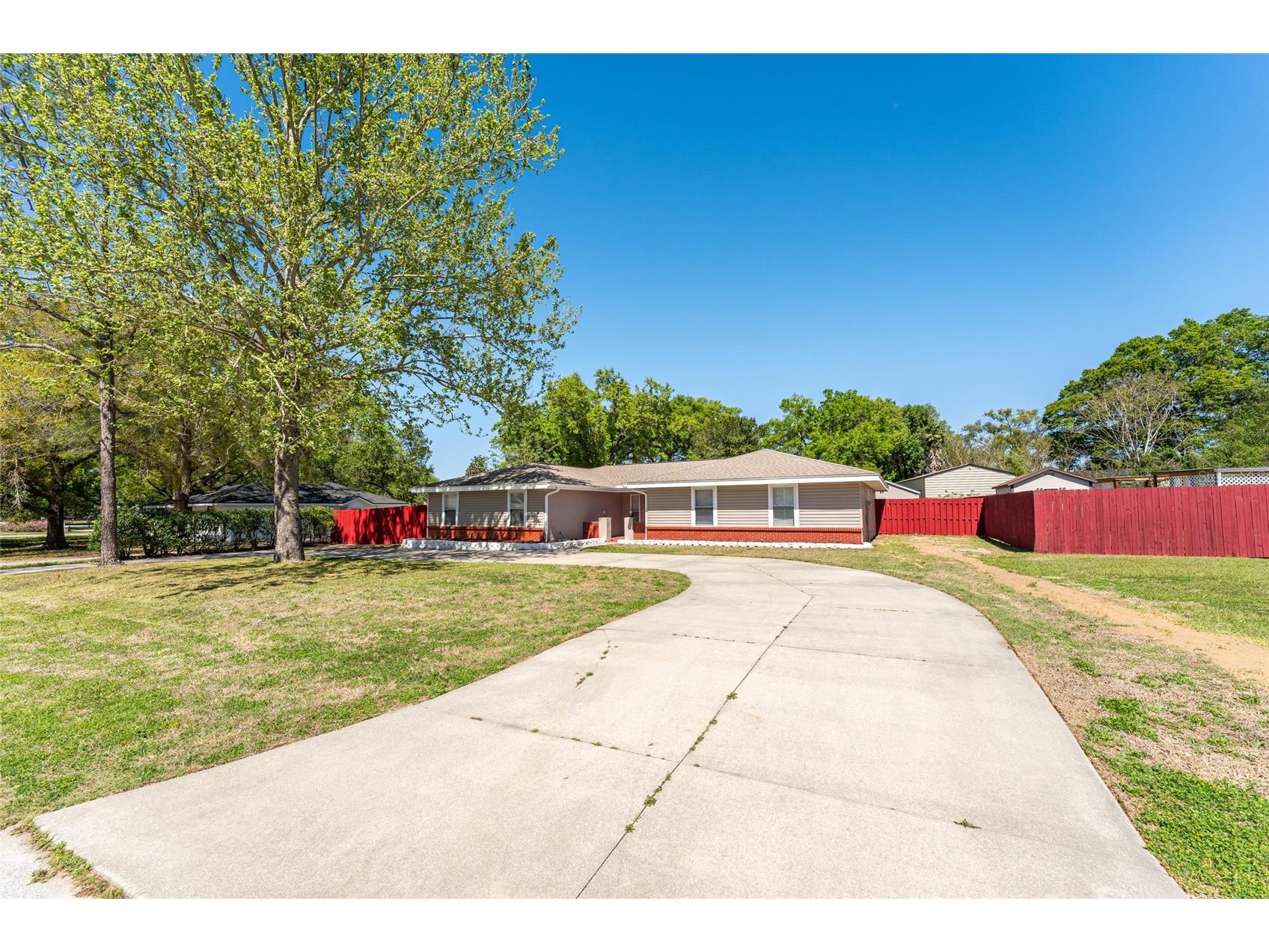 5041 NE 4th Street Ocala FL 34470 OM717748 image4