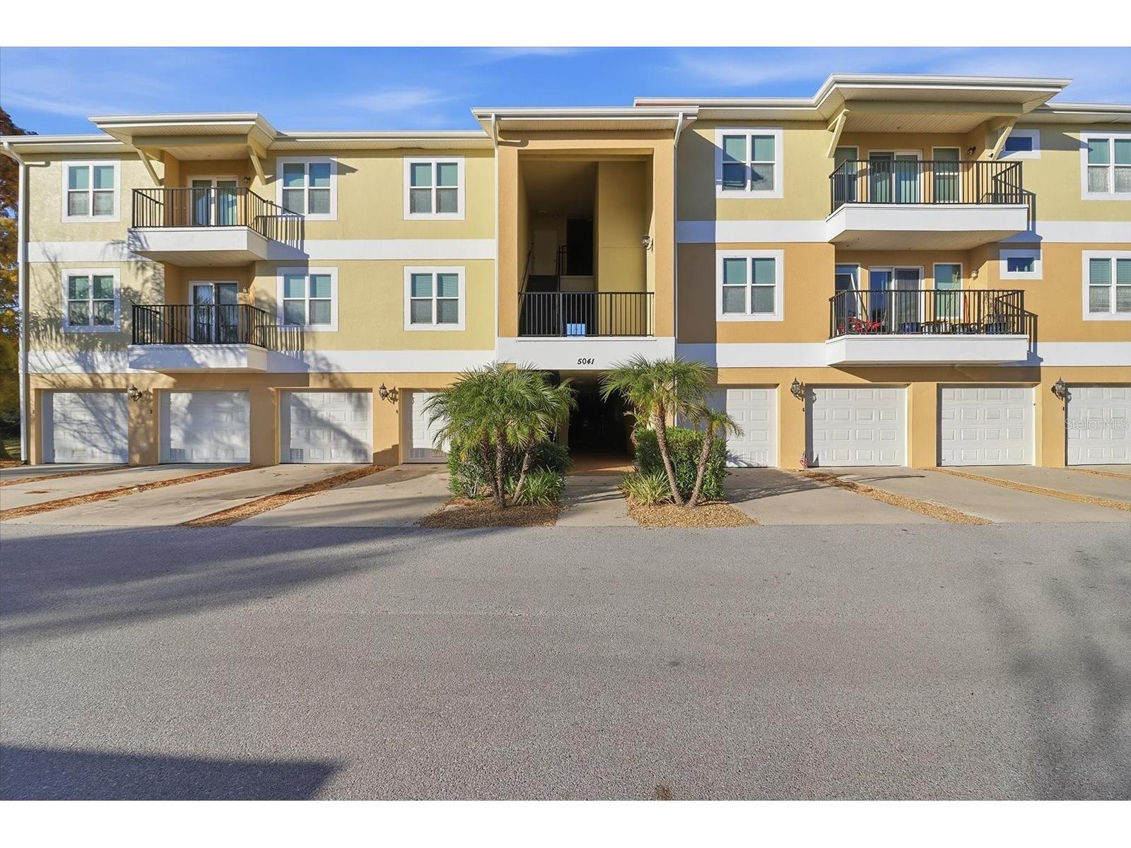 5041 Royal Palms Way #202 New Port Richey FL 34652 W7881706 image1