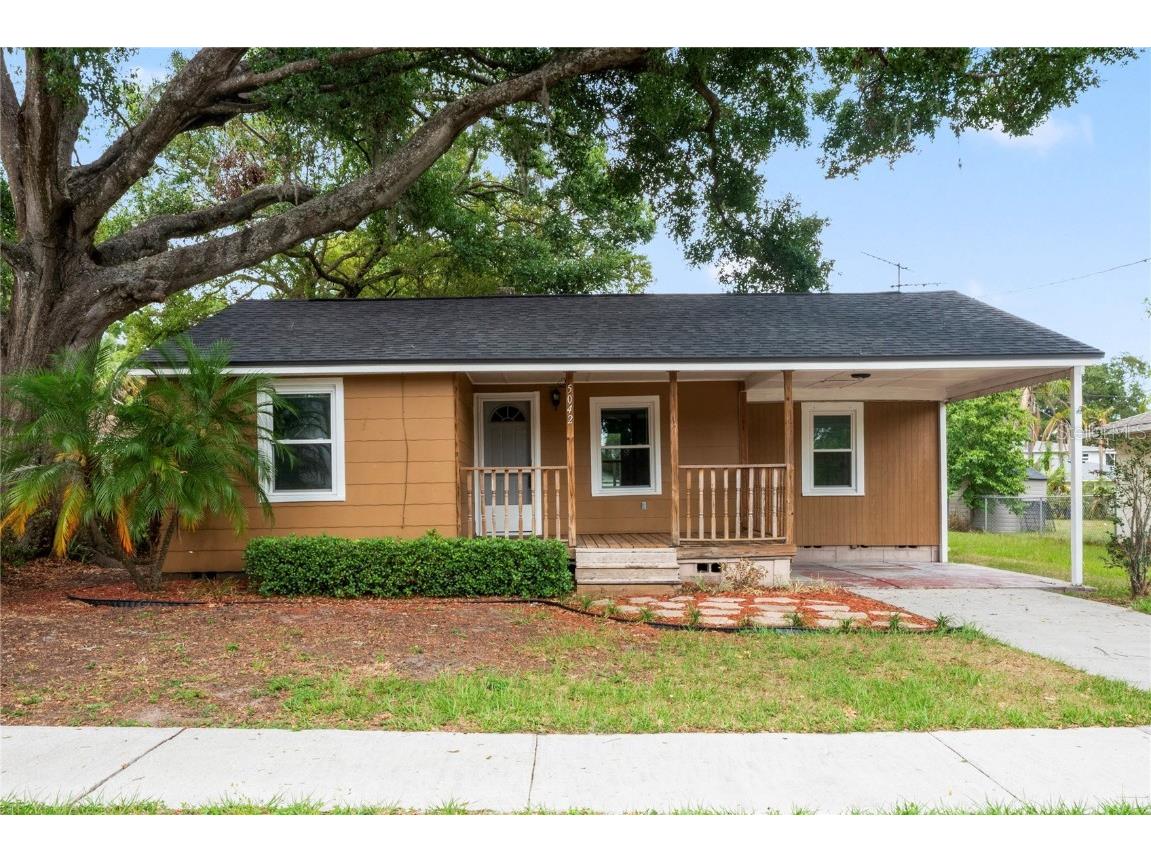 5042 8th Street Zephyrhills FL 33542 TB8382930 image1