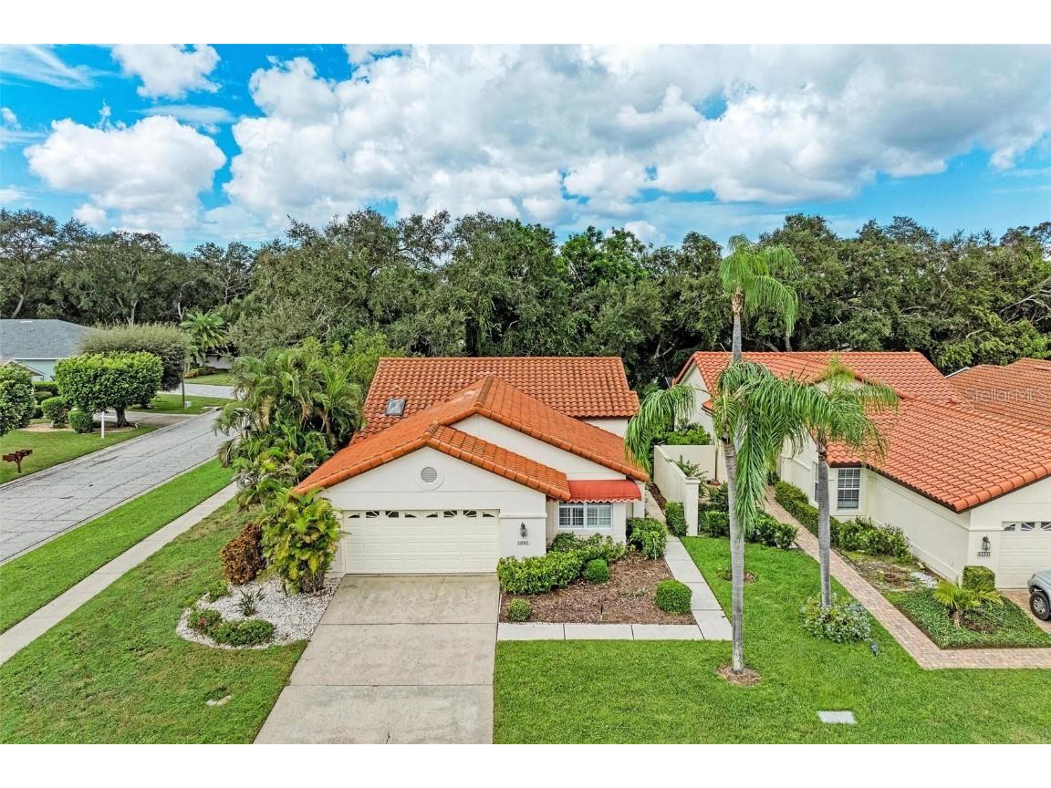 5042 Clubview Court E Bradenton FL 34203 A4624978 image1