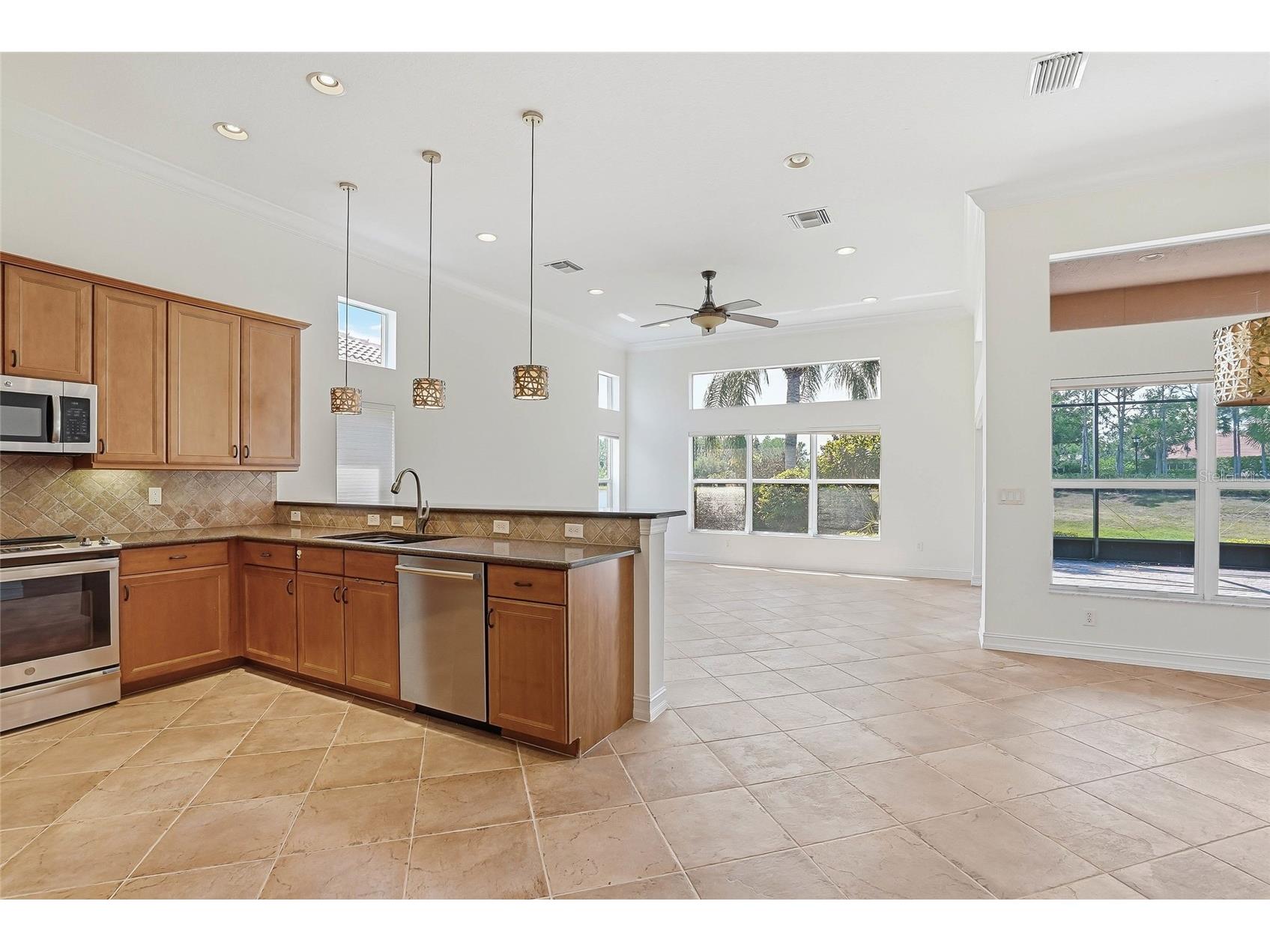 5042 Sandy Brook Circle Wimauma FL 33598 TB8505241 image15
