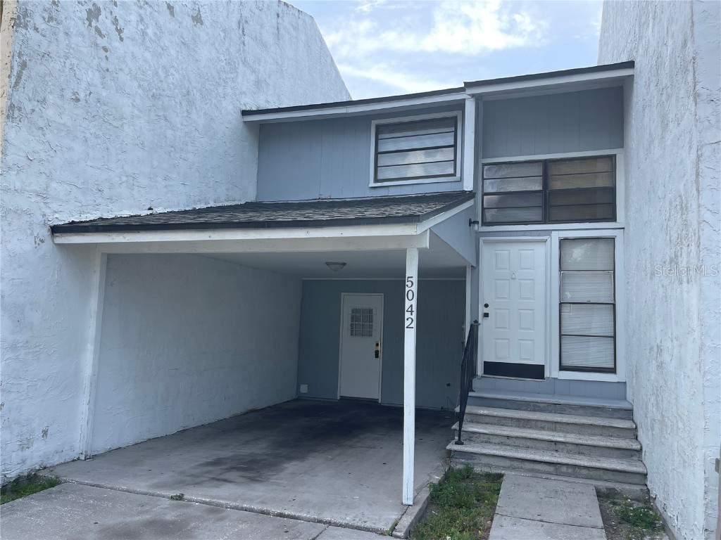 5042 Terrace Village Lane Tampa FL 33617 TB8393771 image1