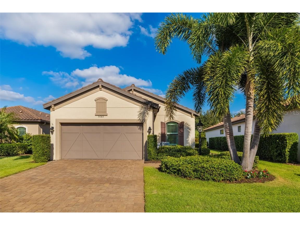 5043 Serata Drive Bradenton FL 34211 A4669656 image1
