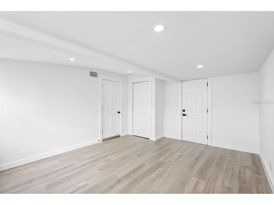 5044 5th Avenue N Saint Petersburg FL 33710 TB8442553 image21