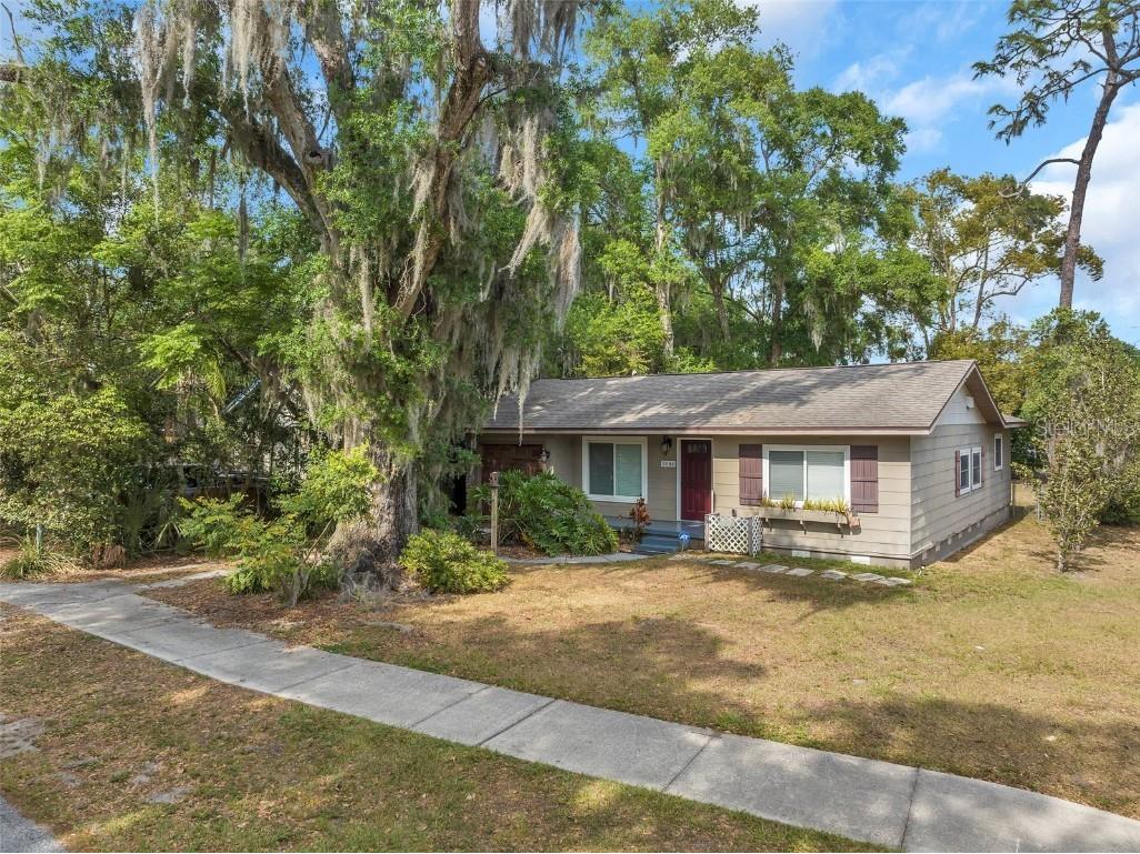5044 9th Street Zephyrhills FL 33542 W7853699 image1