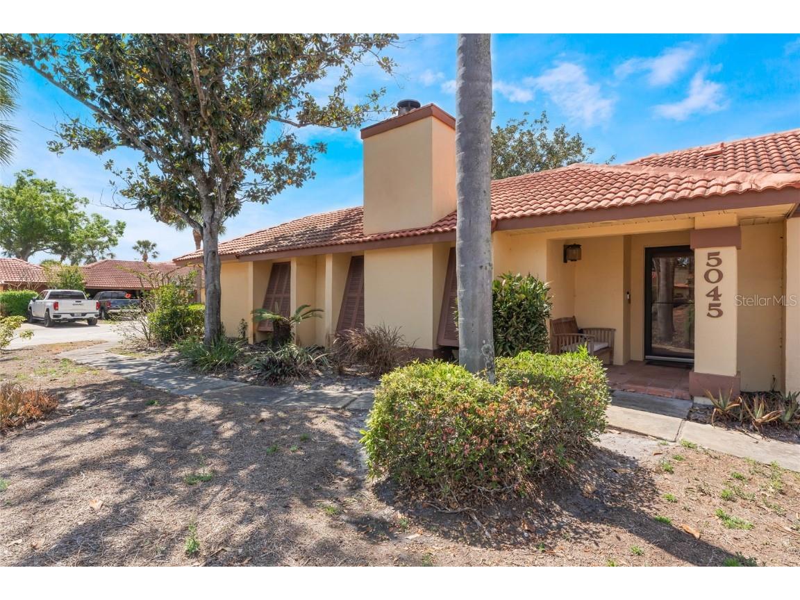 5045 Maui Circle #12 Orlando FL 32808 G5095160 image1