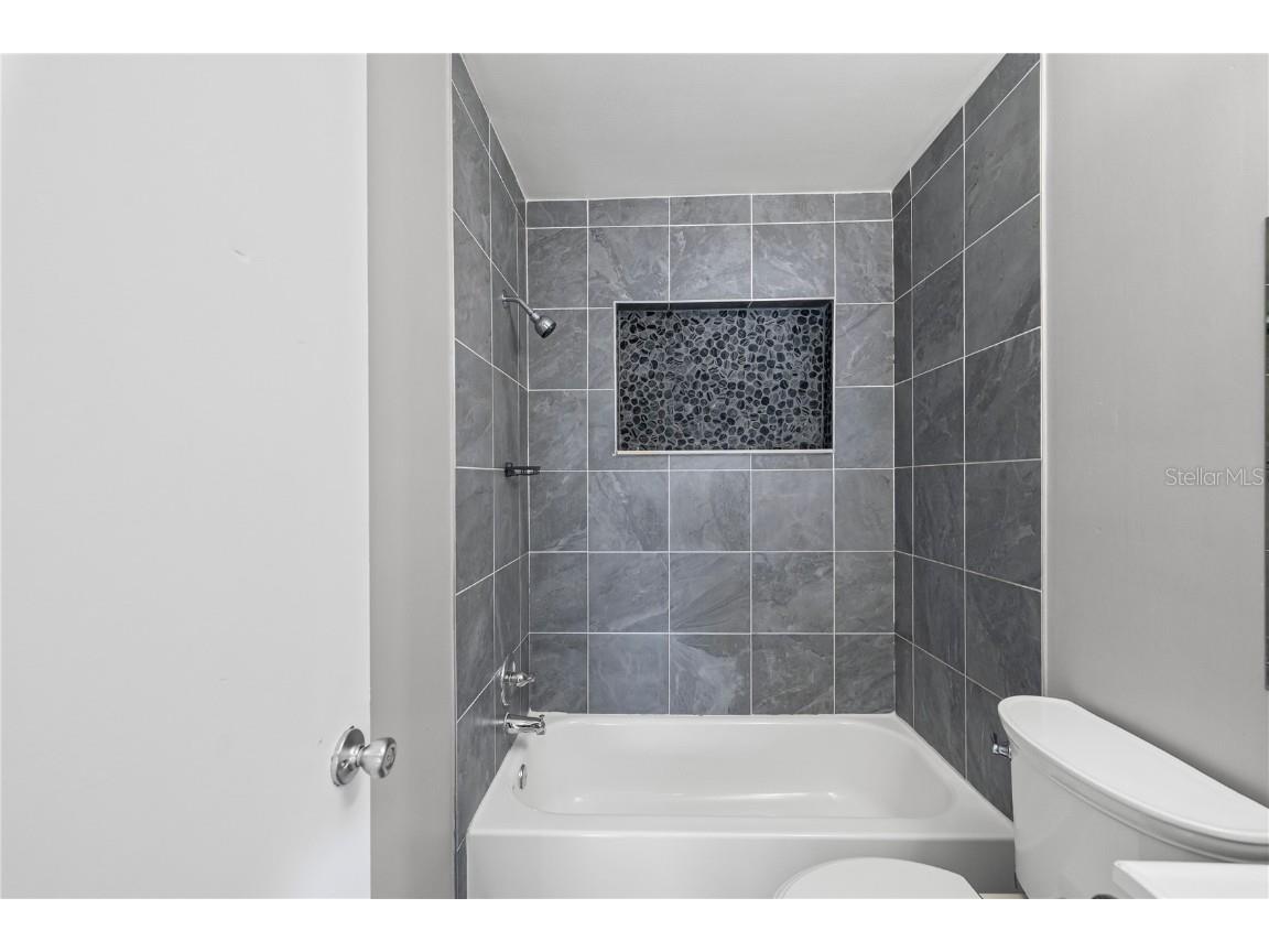 5046 99th Way N Saint Petersburg FL 33708 TB8440034 image23