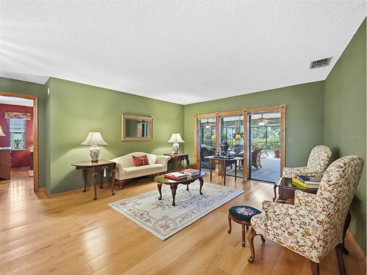 5046 Barrowe Drive Tampa FL 33624 TB8502389 image14