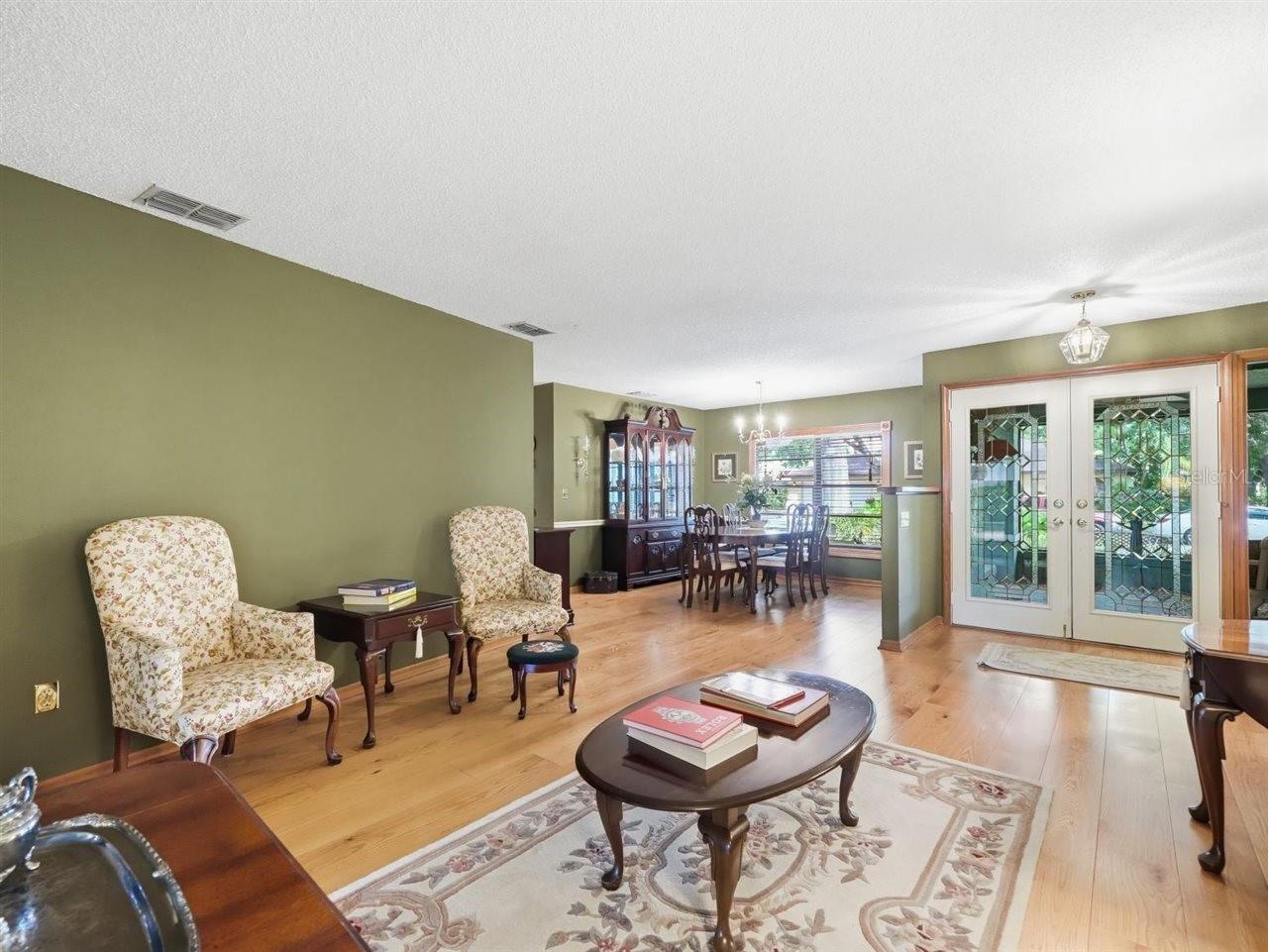 5046 Barrowe Drive Tampa FL 33624 TB8502389 image15