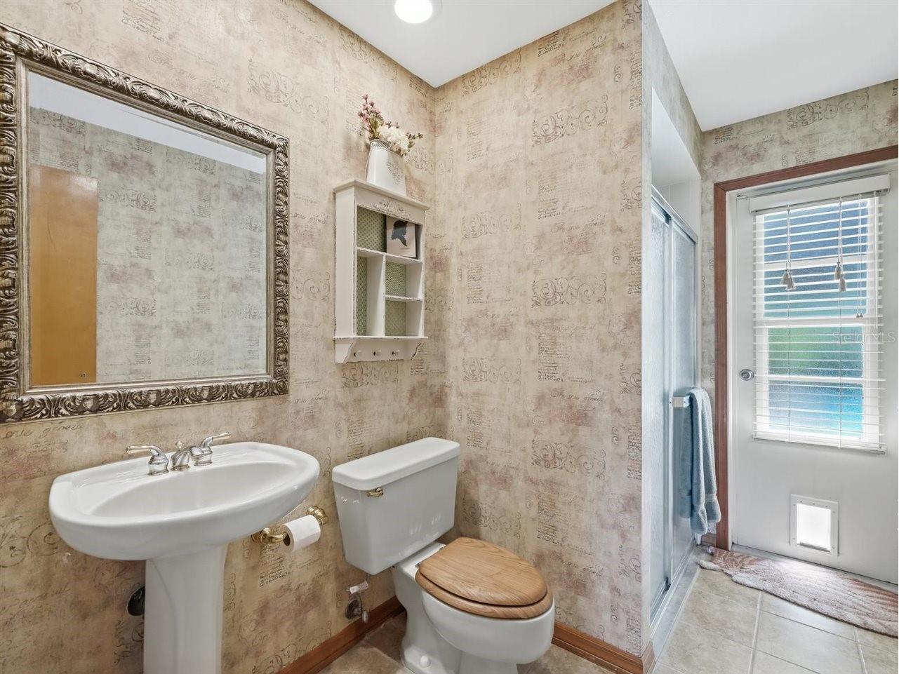 5046 Barrowe Drive Tampa FL 33624 TB8502389 image56