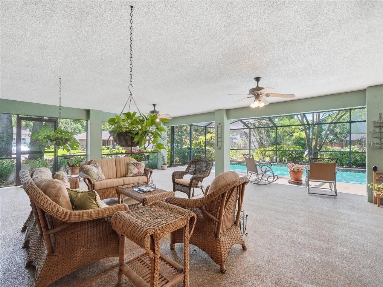 5046 Barrowe Drive Tampa FL 33624 TB8502389 image64
