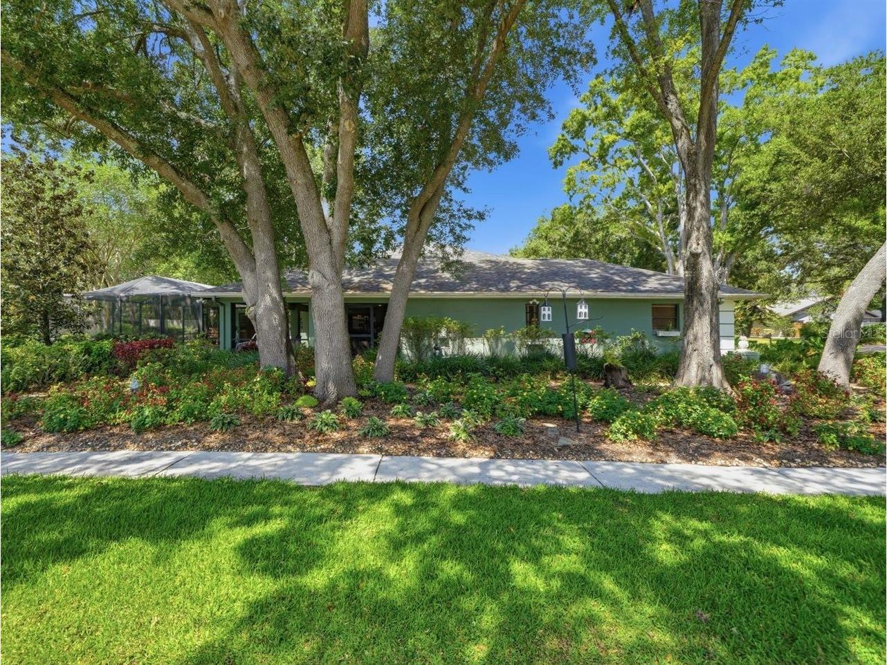 5046 Barrowe Drive Tampa FL 33624 TB8502389 image76