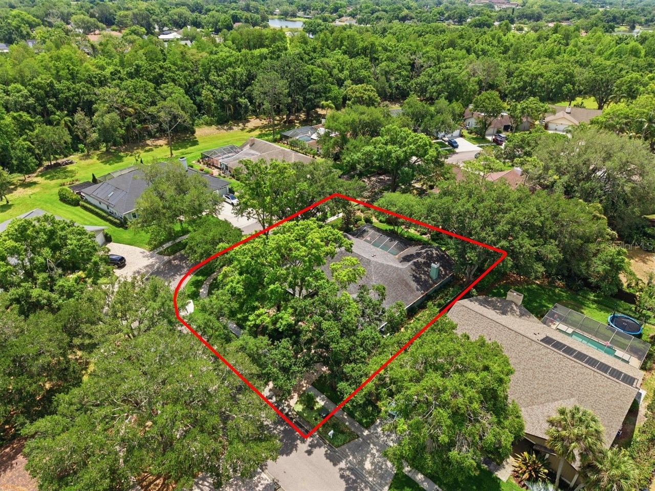 5046 Barrowe Drive Tampa FL 33624 TB8502389 image80