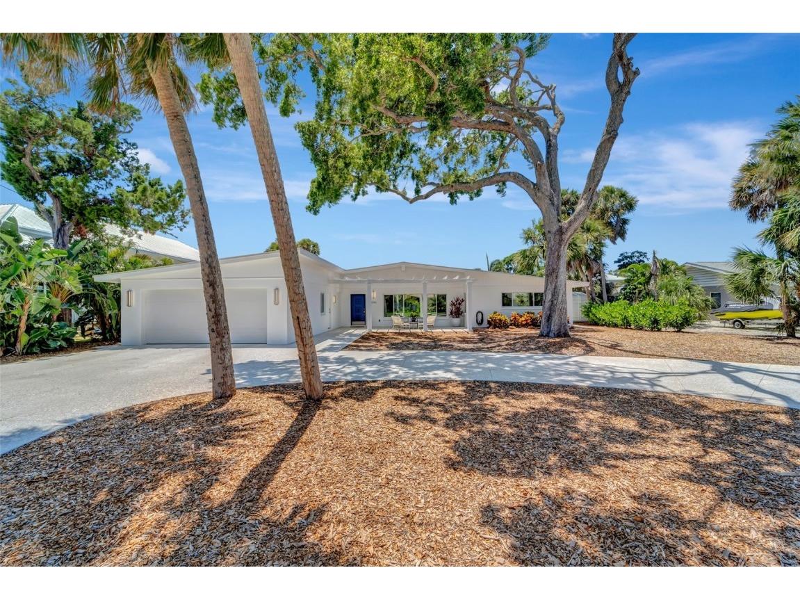 5046 Windward Avenue Sarasota FL 34242 T3447194 image1