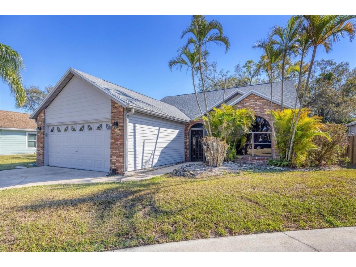 5047 82nd Way E Sarasota FL 34243 A4642447 image1