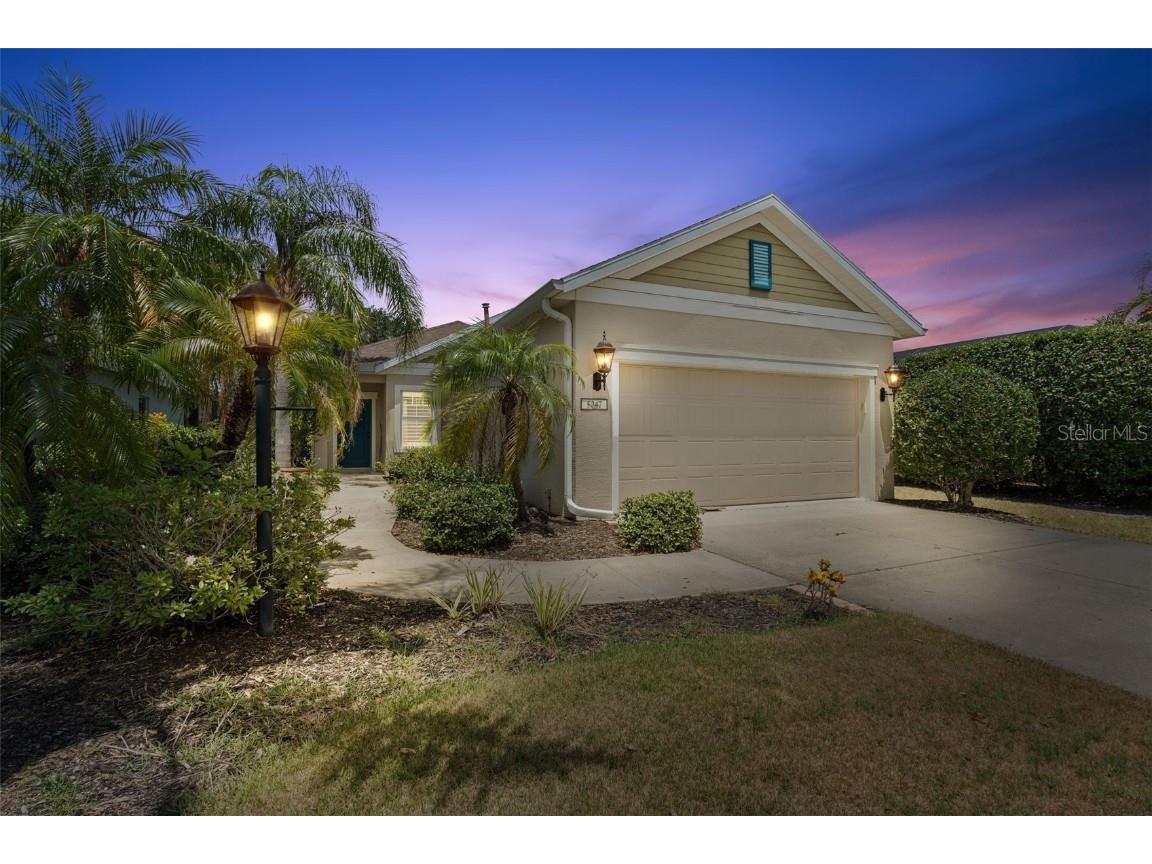 5047 Newport News Circle Bradenton FL 34211 A4654171 image1