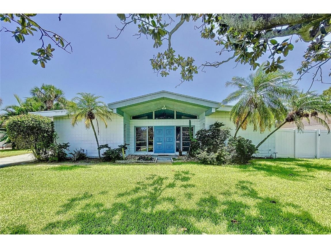 5048 43rd Street S Saint Petersburg FL 33711 U8211496 image1