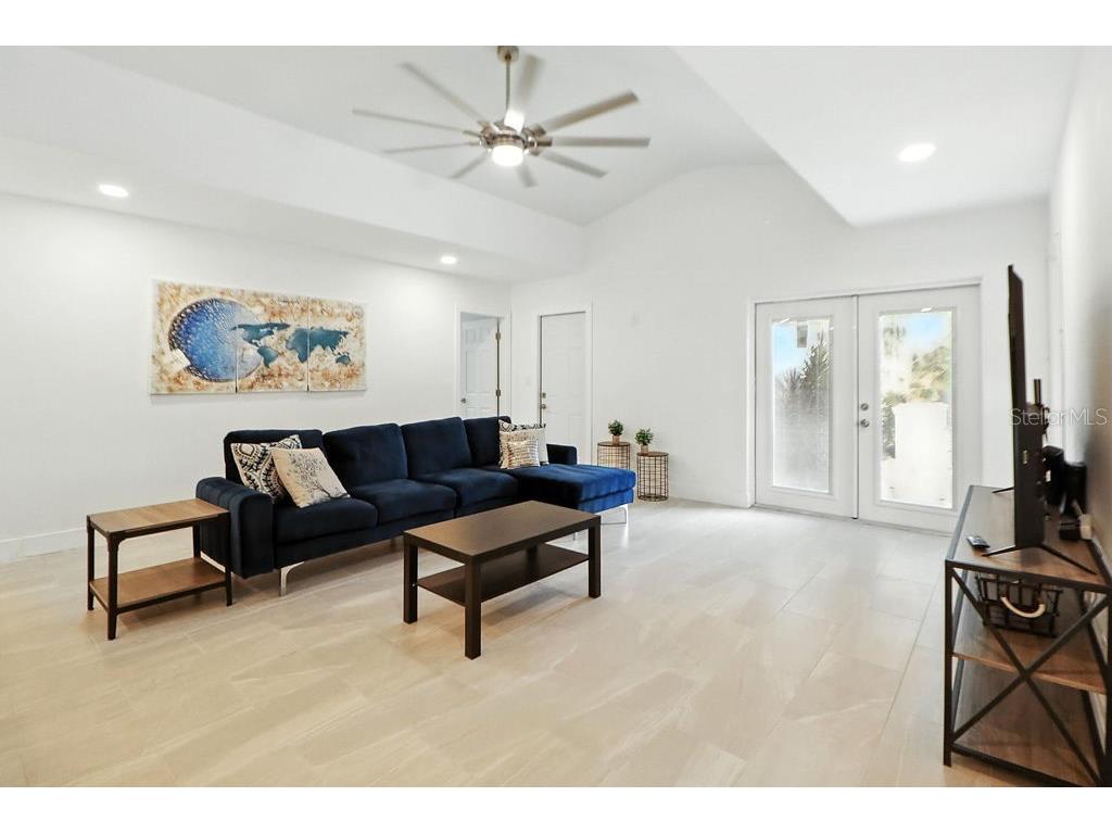 5048 43rd Street S Saint Petersburg FL 33711 TB8427022 image11