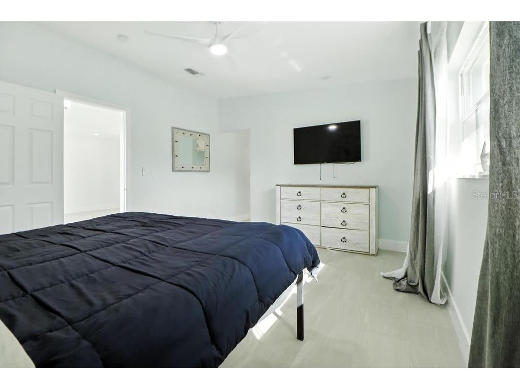 5048 43rd Street S Saint Petersburg FL 33711 TB8427022 image16