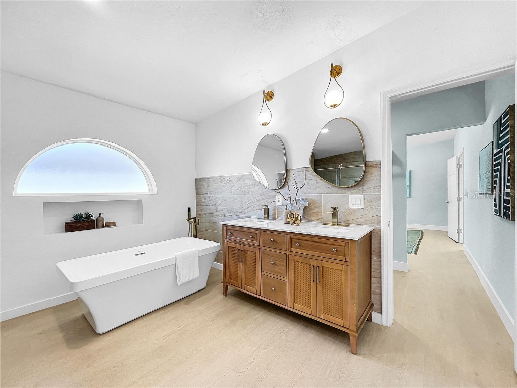 5048 43rd Street S Saint Petersburg FL 33711 TB8427022 image19