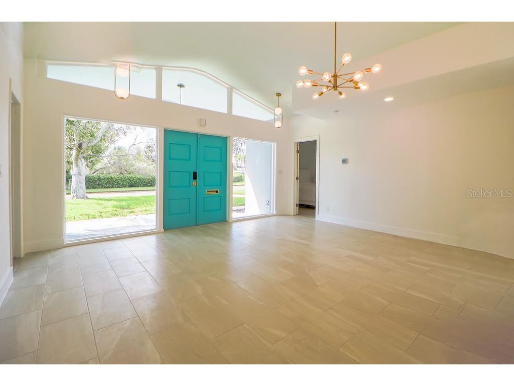 5048 43rd Street S Saint Petersburg FL 33711 TB8427022 image3