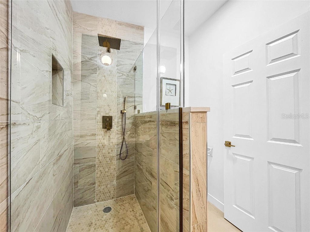 5048 43rd Street S Saint Petersburg FL 33711 TB8427022 image33