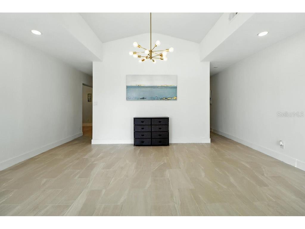 5048 43rd Street S Saint Petersburg FL 33711 TB8427022 image4