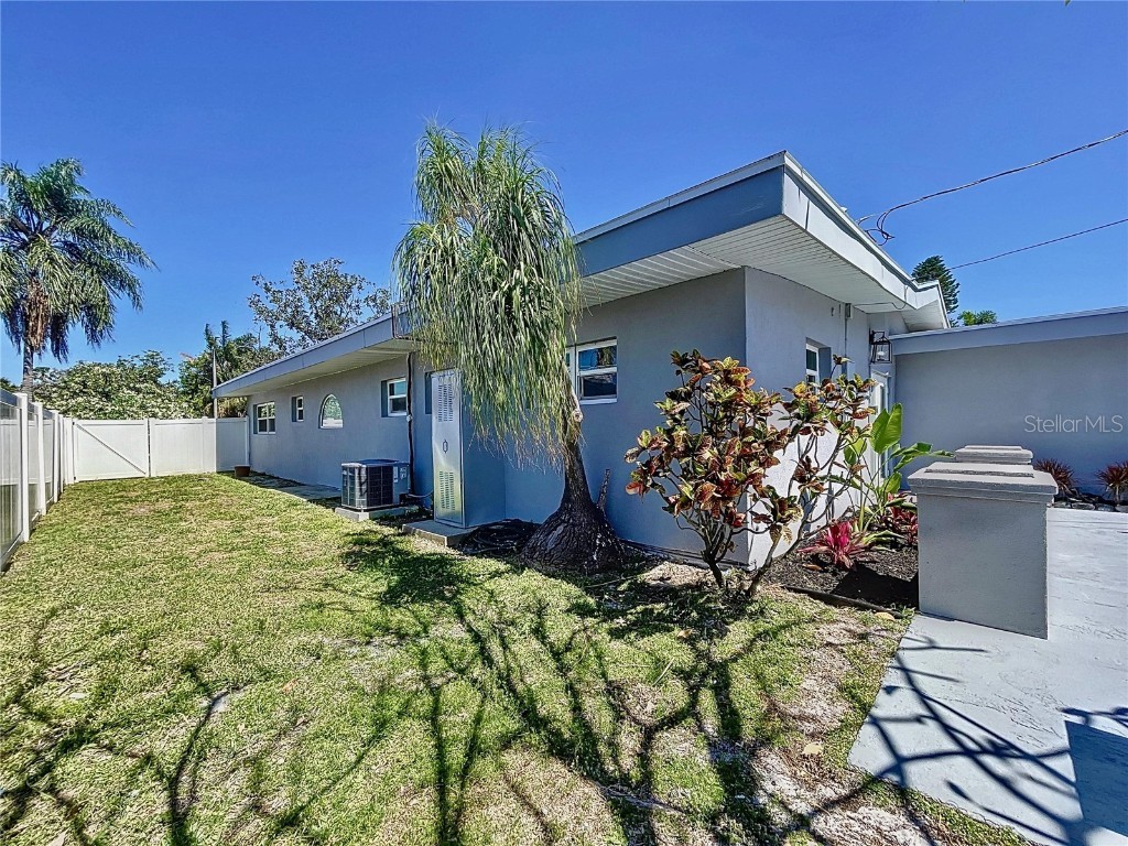 5048 43rd Street S Saint Petersburg FL 33711 TB8427022 image50