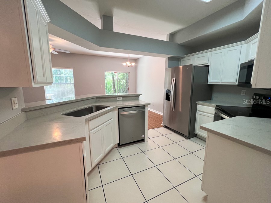 5048 NW 1st Place Gainesville FL 32607 GC536873 image7