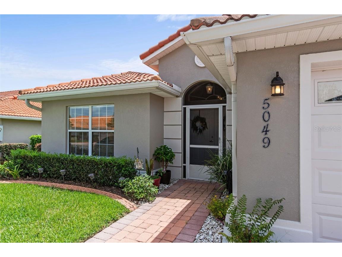 5049 Harbour Drive Oxford FL 34484 - LAKE MIONA G5072504 image1