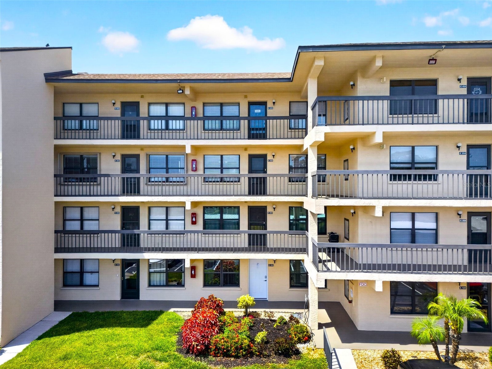 505 30th Avenue W #E303 Bradenton FL 34205 A4692620 image1