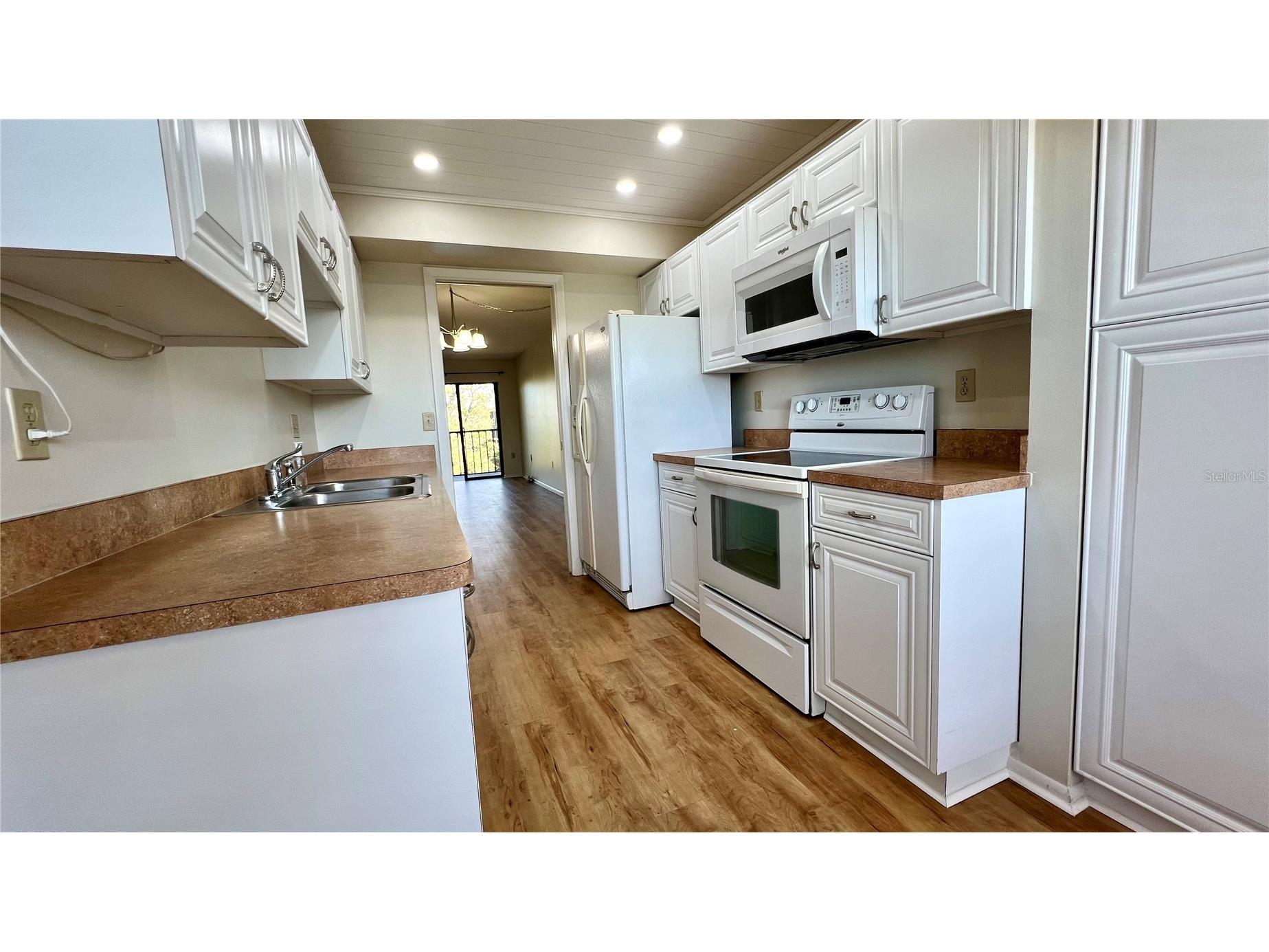 505 30th Avenue W #E406 Bradenton FL 34205 A4679391 image4