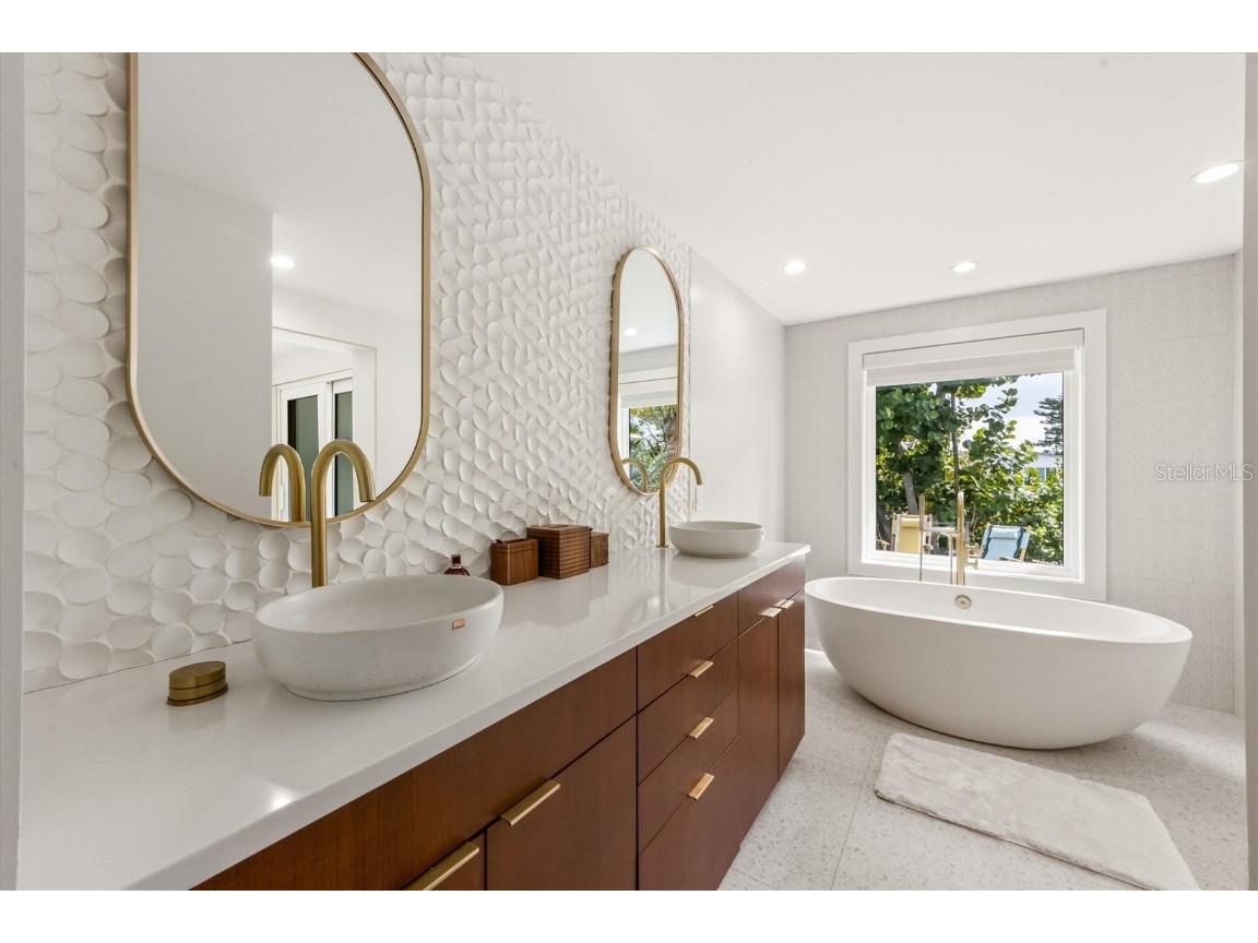 505 65th Street Holmes Beach FL 34217 A4668285 image22