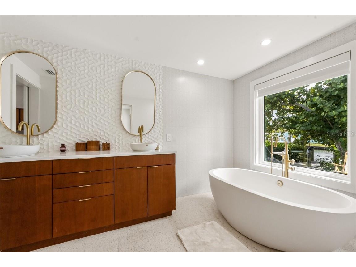 505 65th Street Holmes Beach FL 34217 A4668285 image23