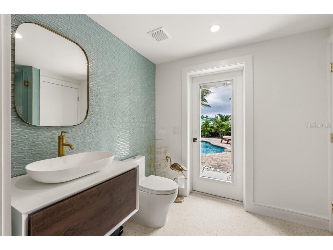 505 65th Street Holmes Beach FL 34217 A4668285 image30