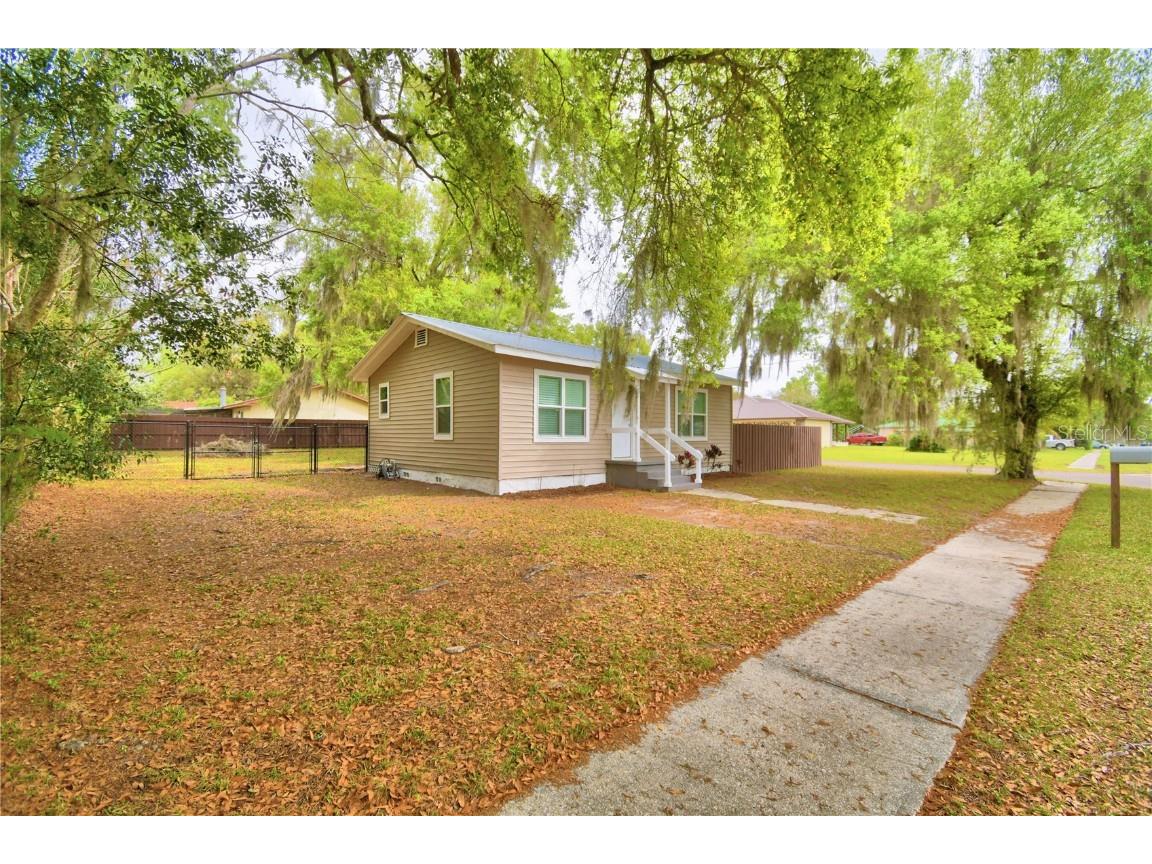 505 6th Street NE Fort Meade FL 33841 U8233475 image1