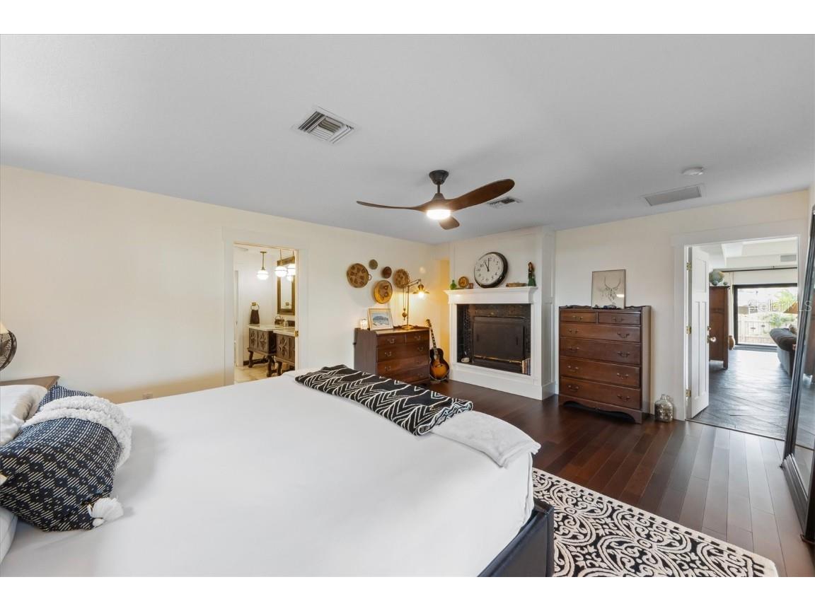 505 75th Street Holmes Beach FL 34217 A4665534 image33