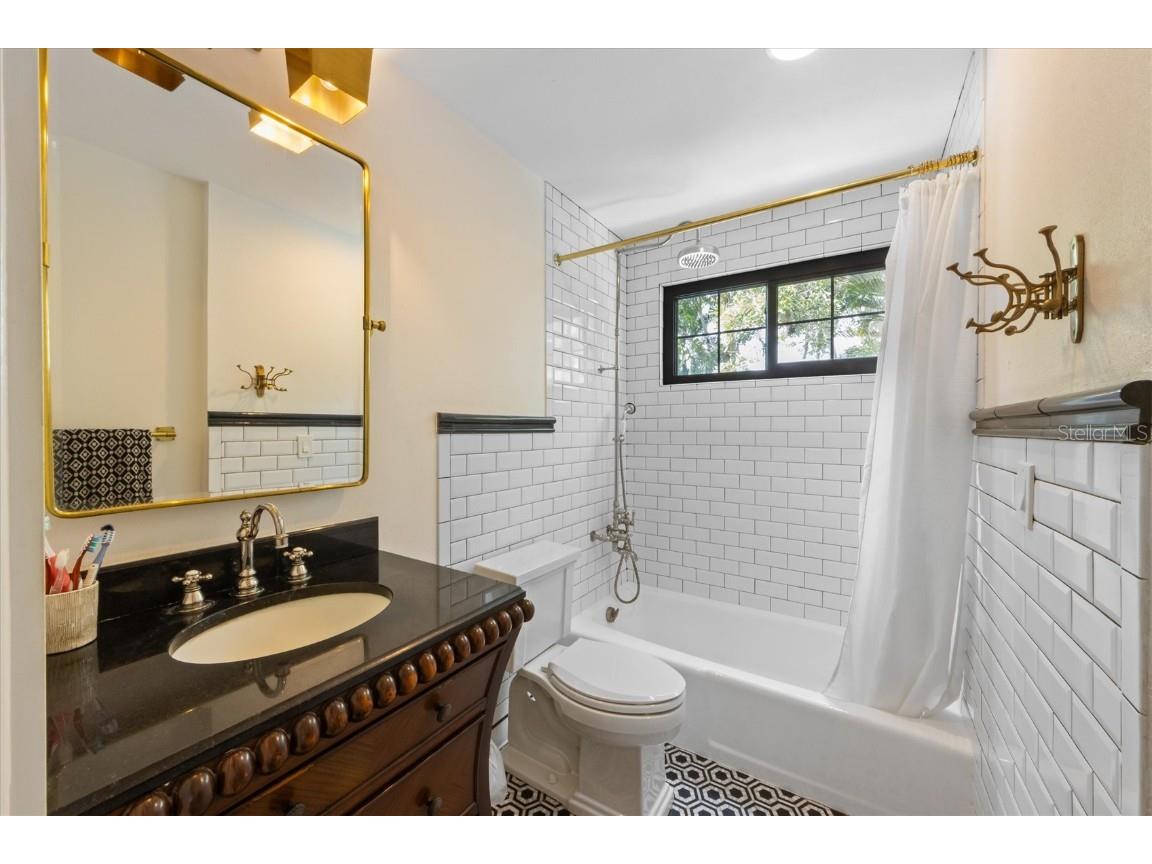 505 75th Street Holmes Beach FL 34217 A4665534 image48