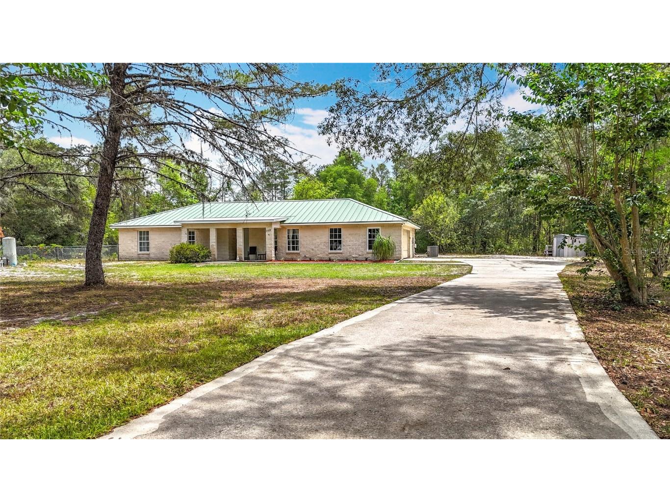 505 Fisher Road Ocklawaha FL 32179 - OCKLAWAHA RIVER OM701429 image1