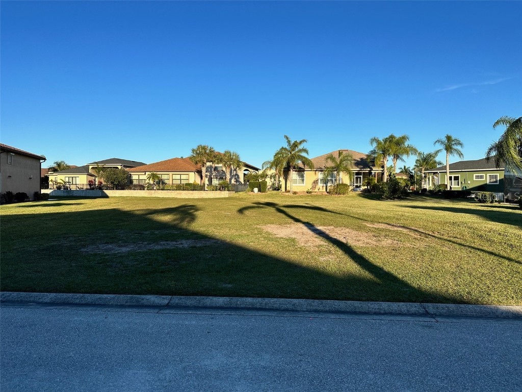 505 Meandering Way Polk City FL 33868 L4941679 image1