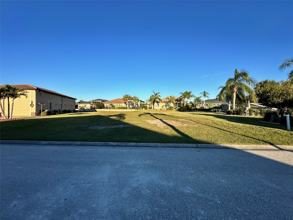 505 Meandering Way Polk City FL 33868 L4941679 image2