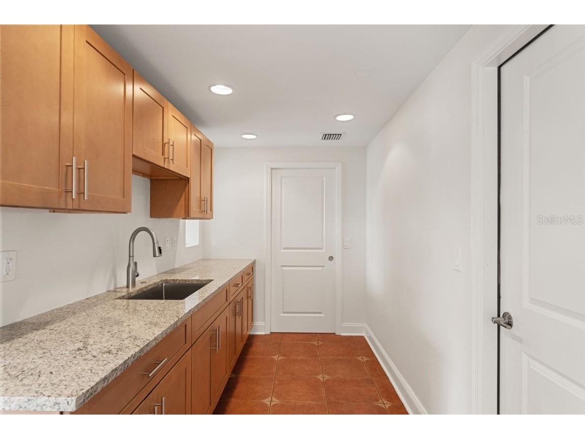 505 Oakwood Boulevard Oldsmar FL 34677 TB8432340 image10