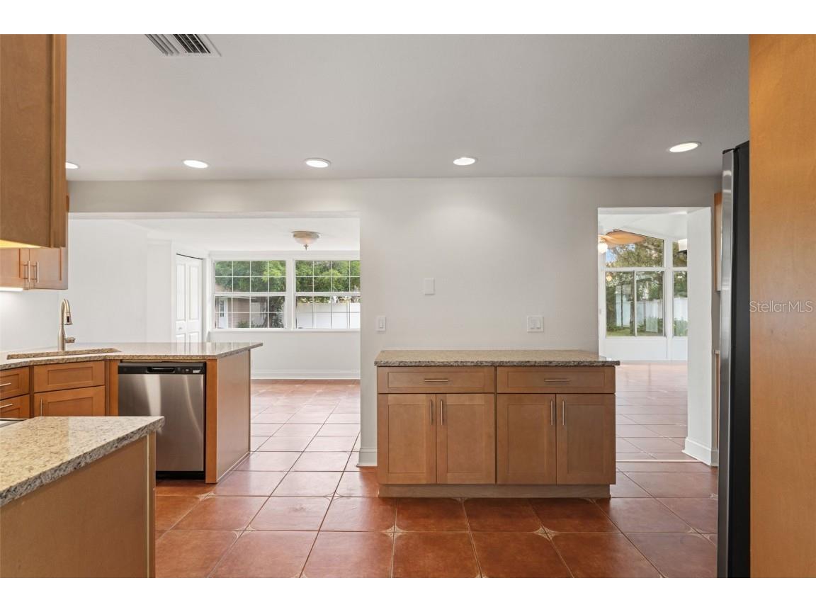 505 Oakwood Boulevard Oldsmar FL 34677 TB8432340 image11